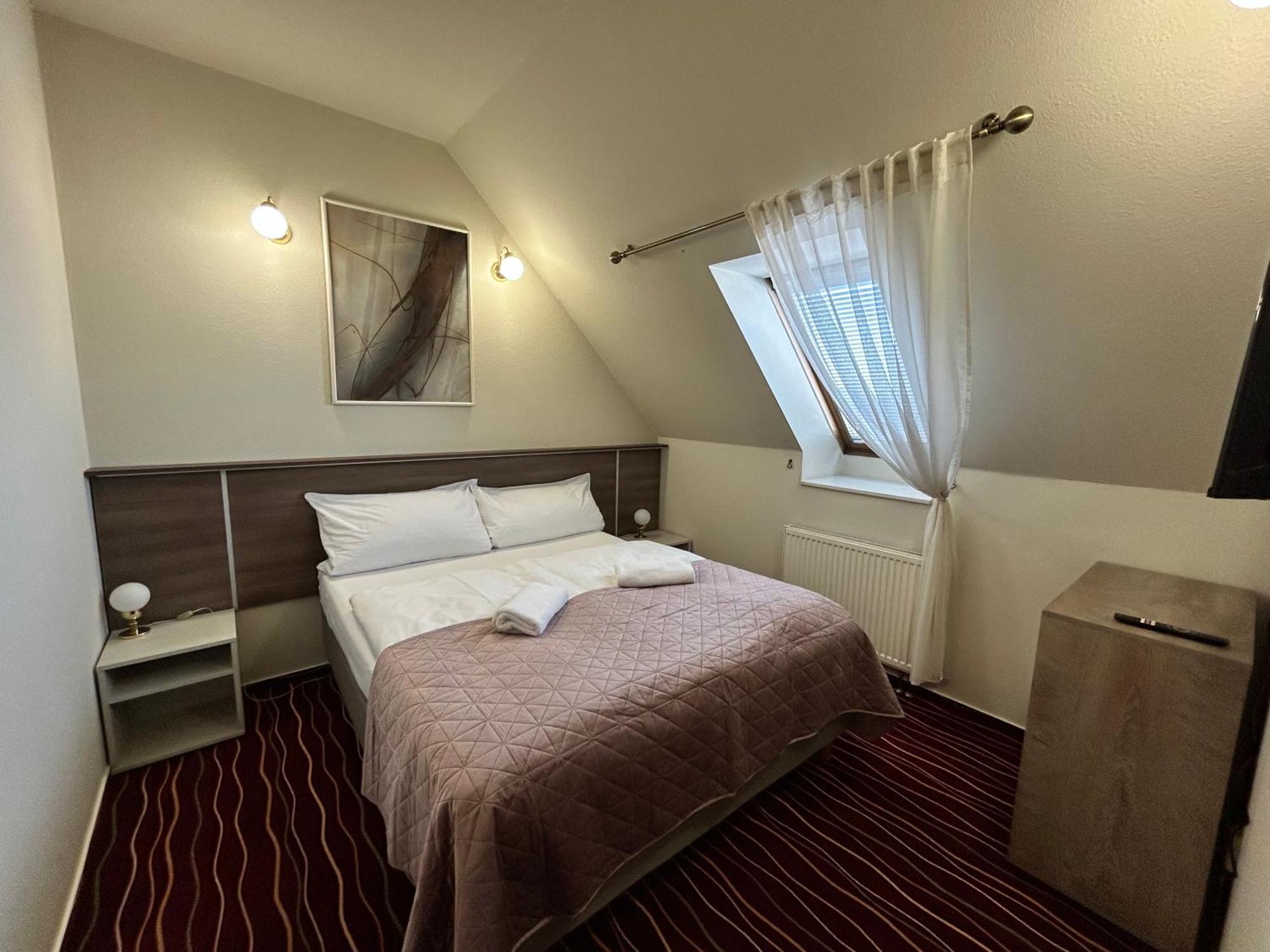 Hotel Brixen Havlíčkŭv Brod Esterno foto